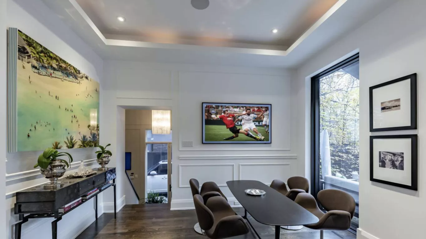 Villa Helena | Toronto