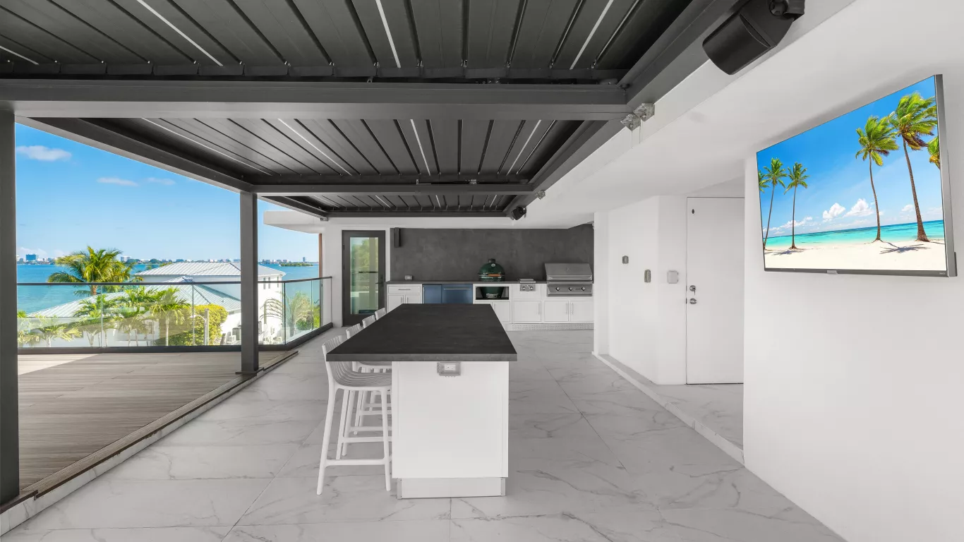 Villa Rosalina | Miami