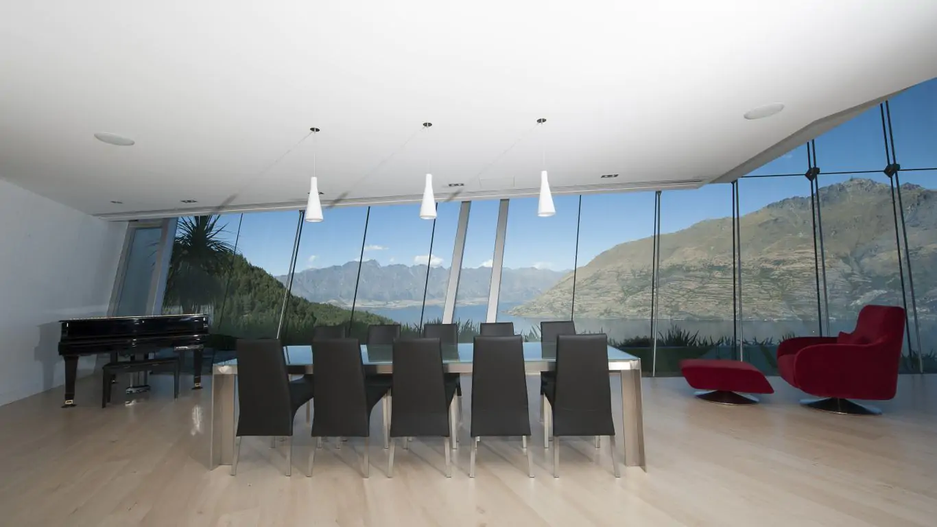 Jagged Edge House | New Zealand