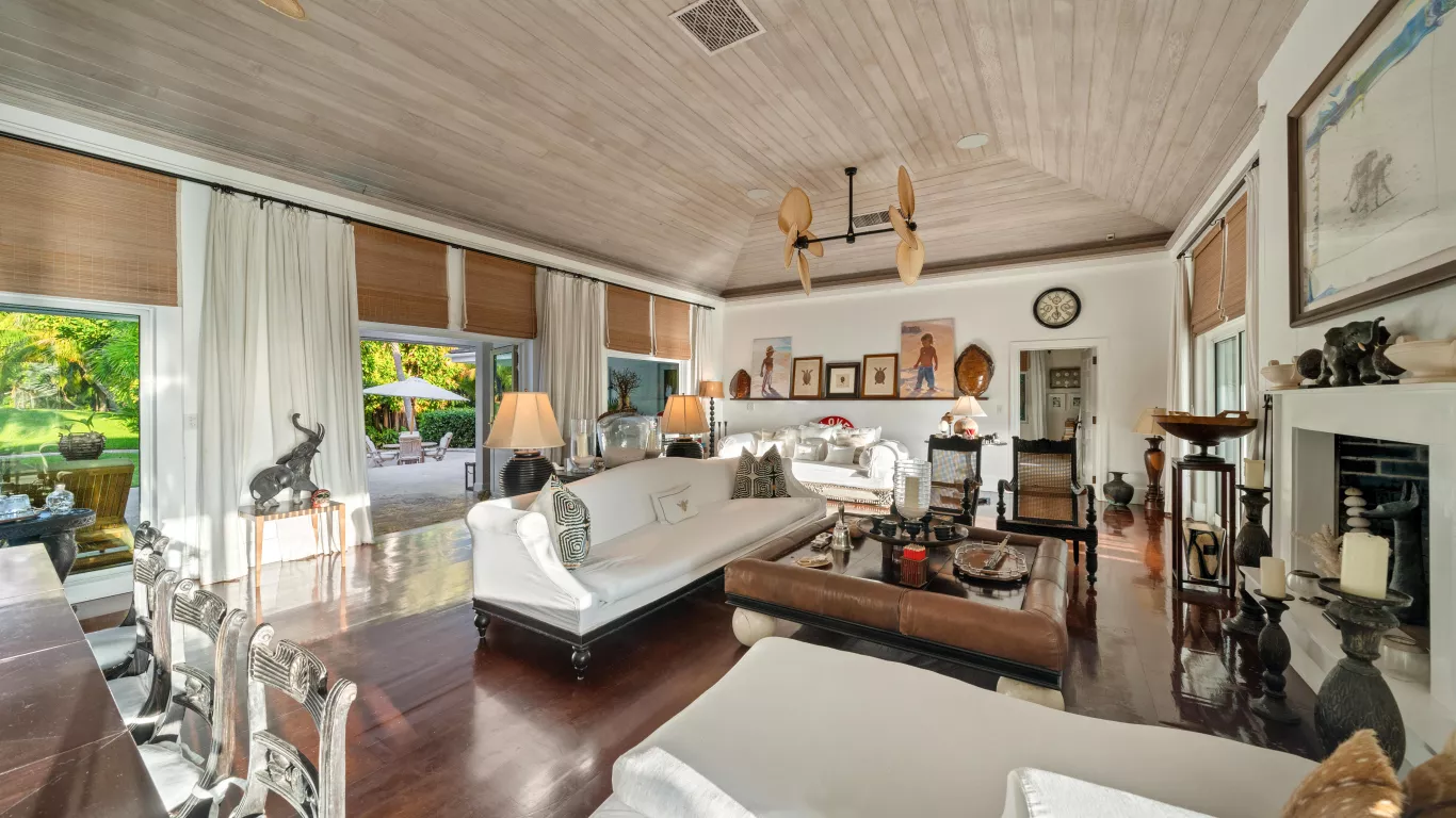 Three Bees Villa | Bahamas