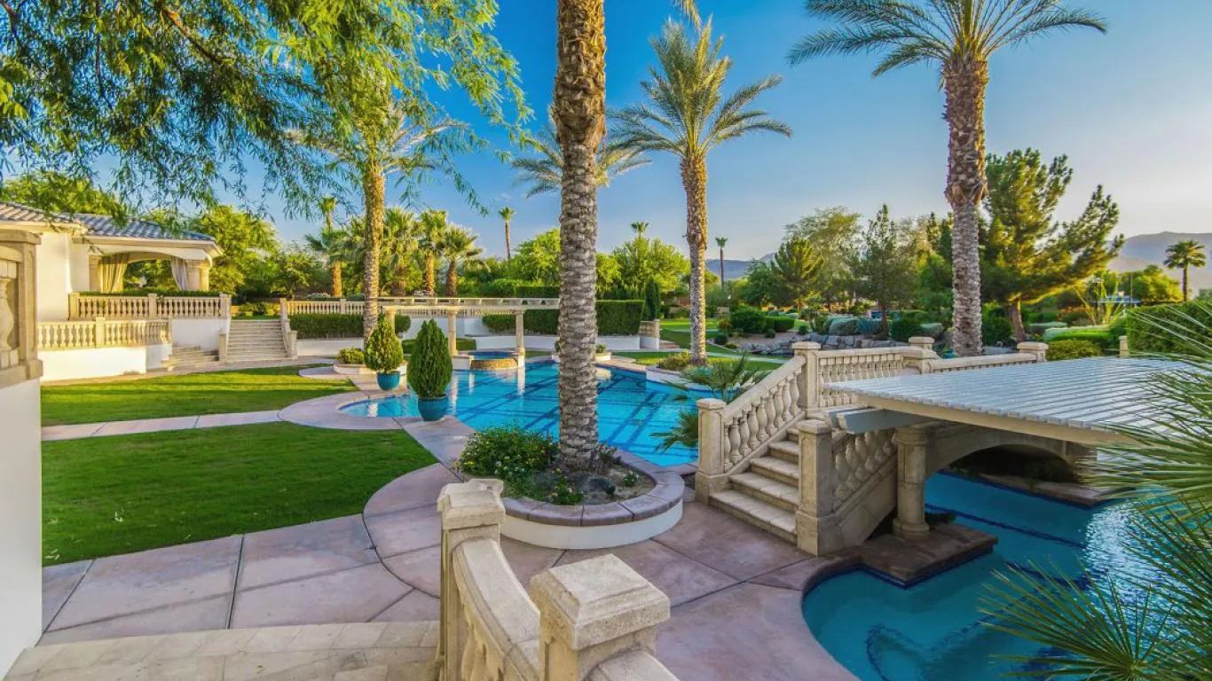 Chateau Dumont | Palm Springs