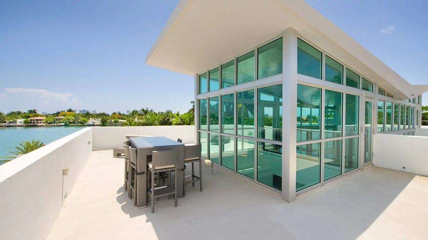 Villa Kayla | Miami