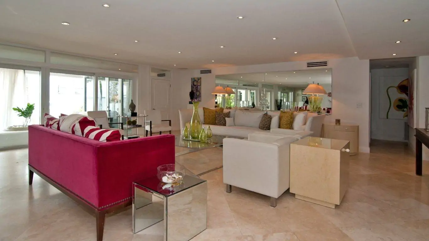 Villa Leighton | Miami