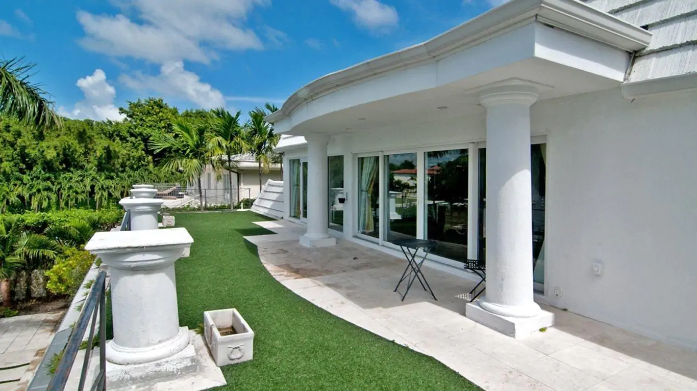 Villa Leighton | Miami