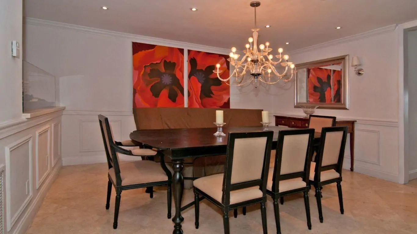 Villa Leighton | Miami