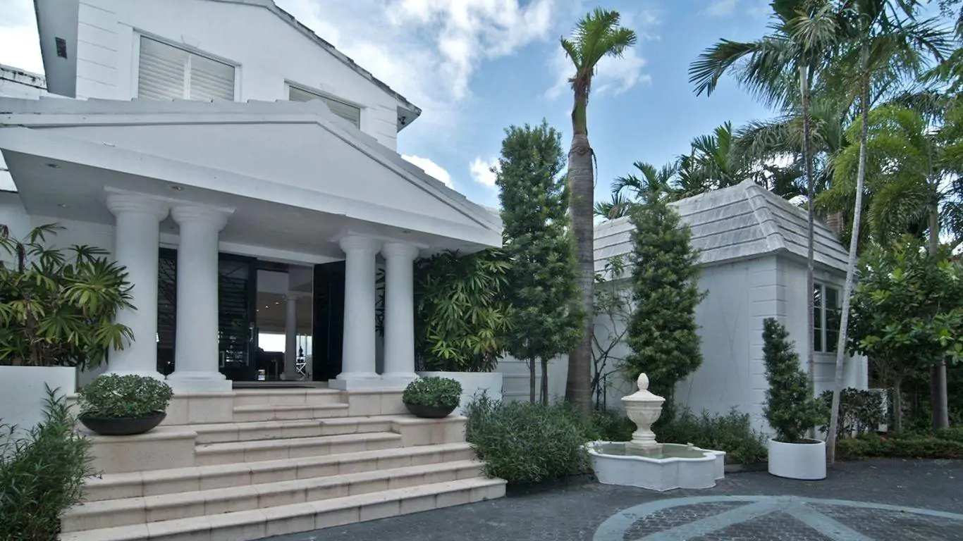 Villa Leighton | Miami