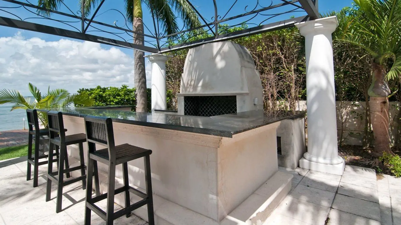 Villa Leighton | Miami