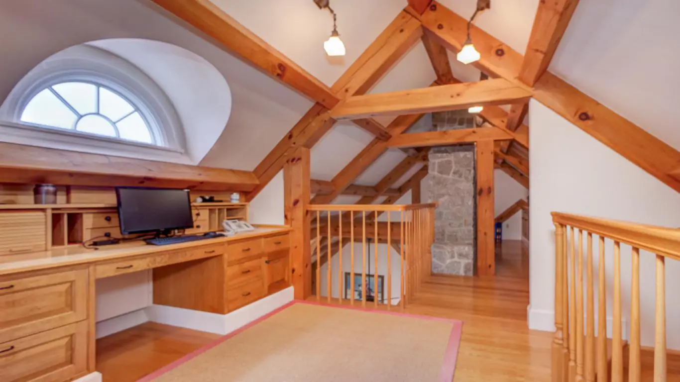 Villa Eastern Watch | Maine