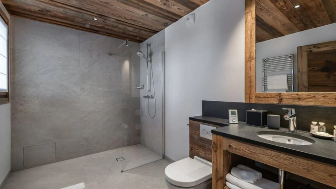 Chalet Pure White Crystal | Rest of France