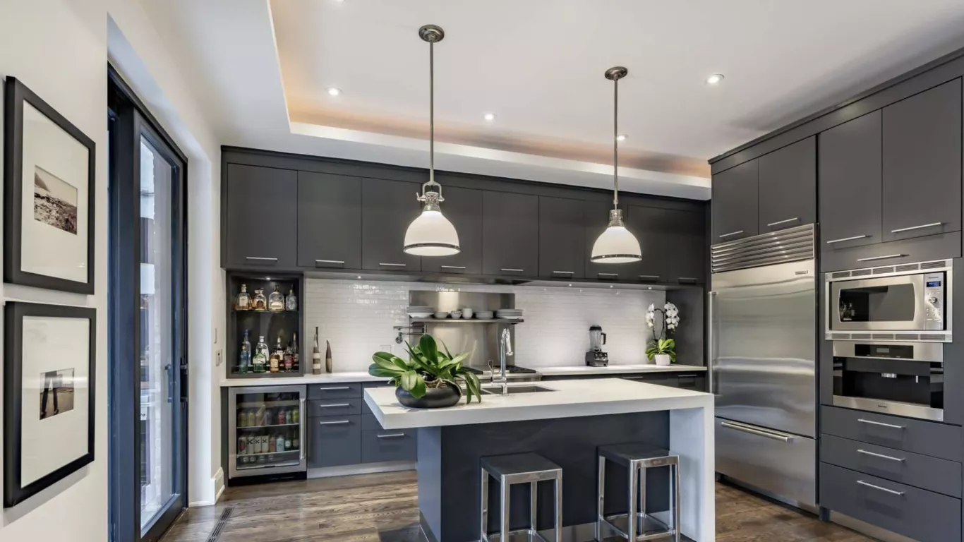 Villa Helena | Toronto