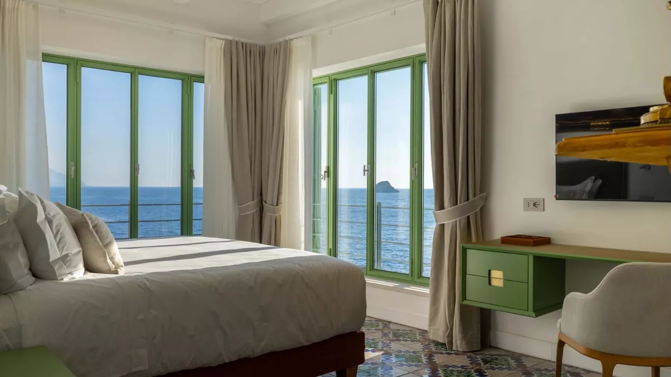 The Secret Island | Amalfi Coast