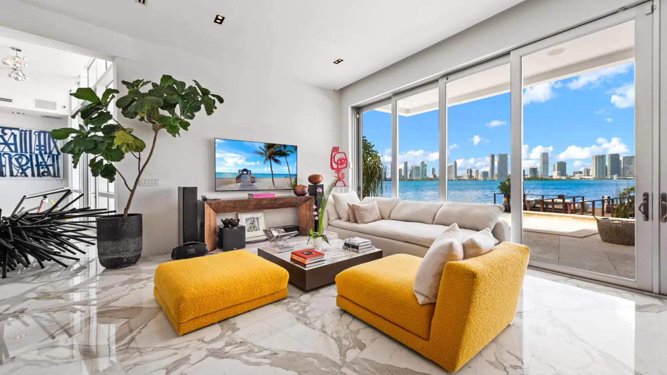 Villa Corra | Miami
