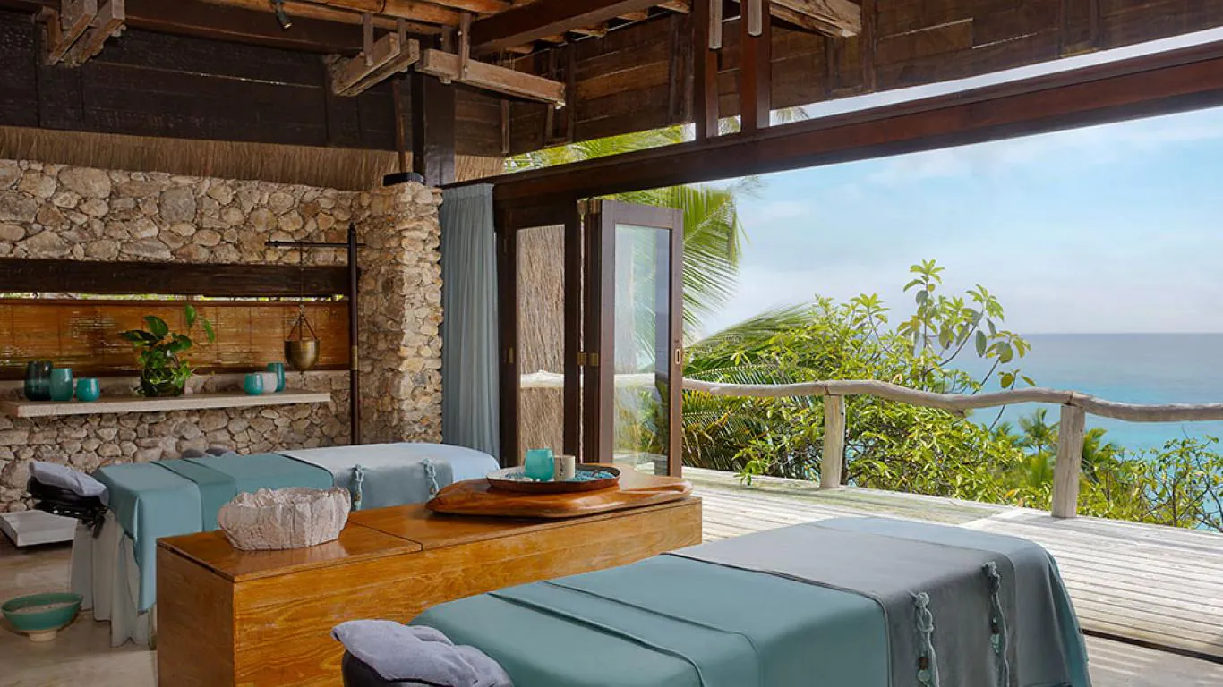 North Island | Indian Ocean Islands