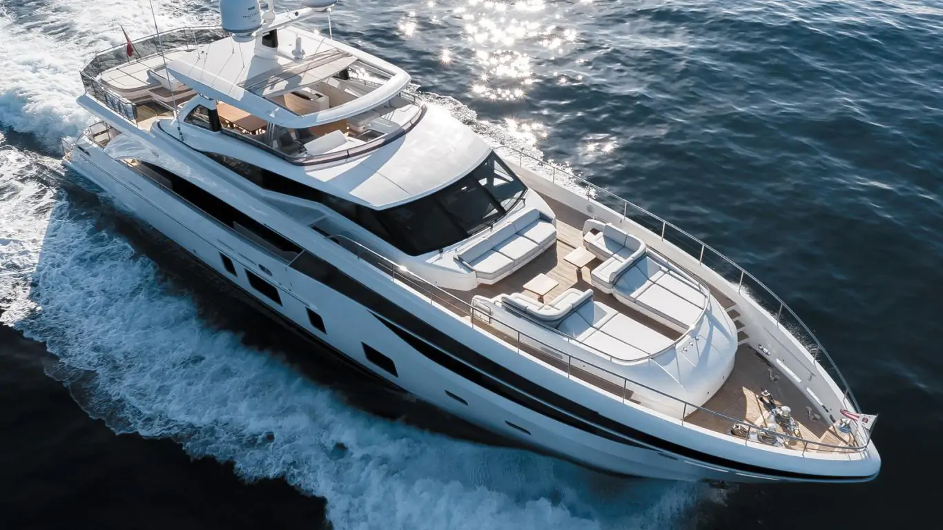 Yacht Riviera Living 115 | Yachts