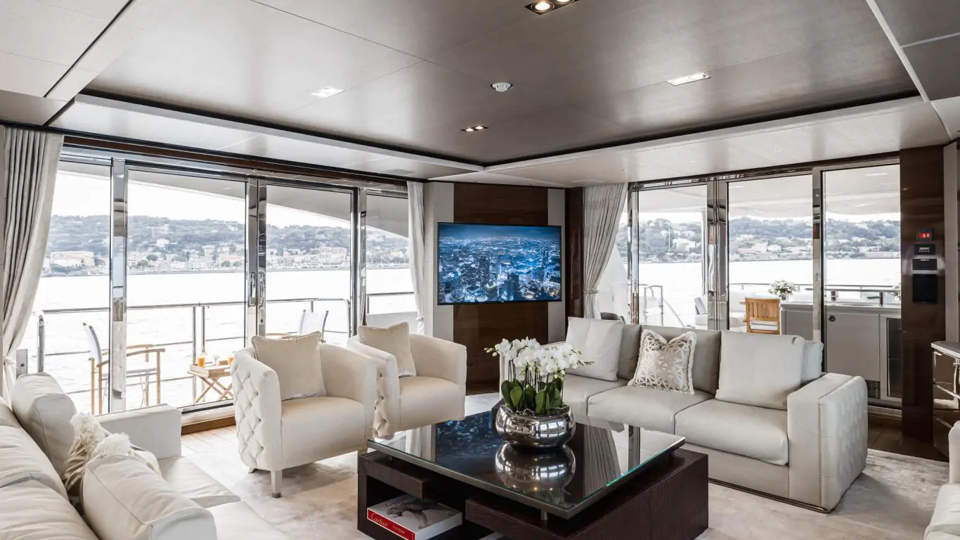 Yacht Riviera Living 115 | Yachts