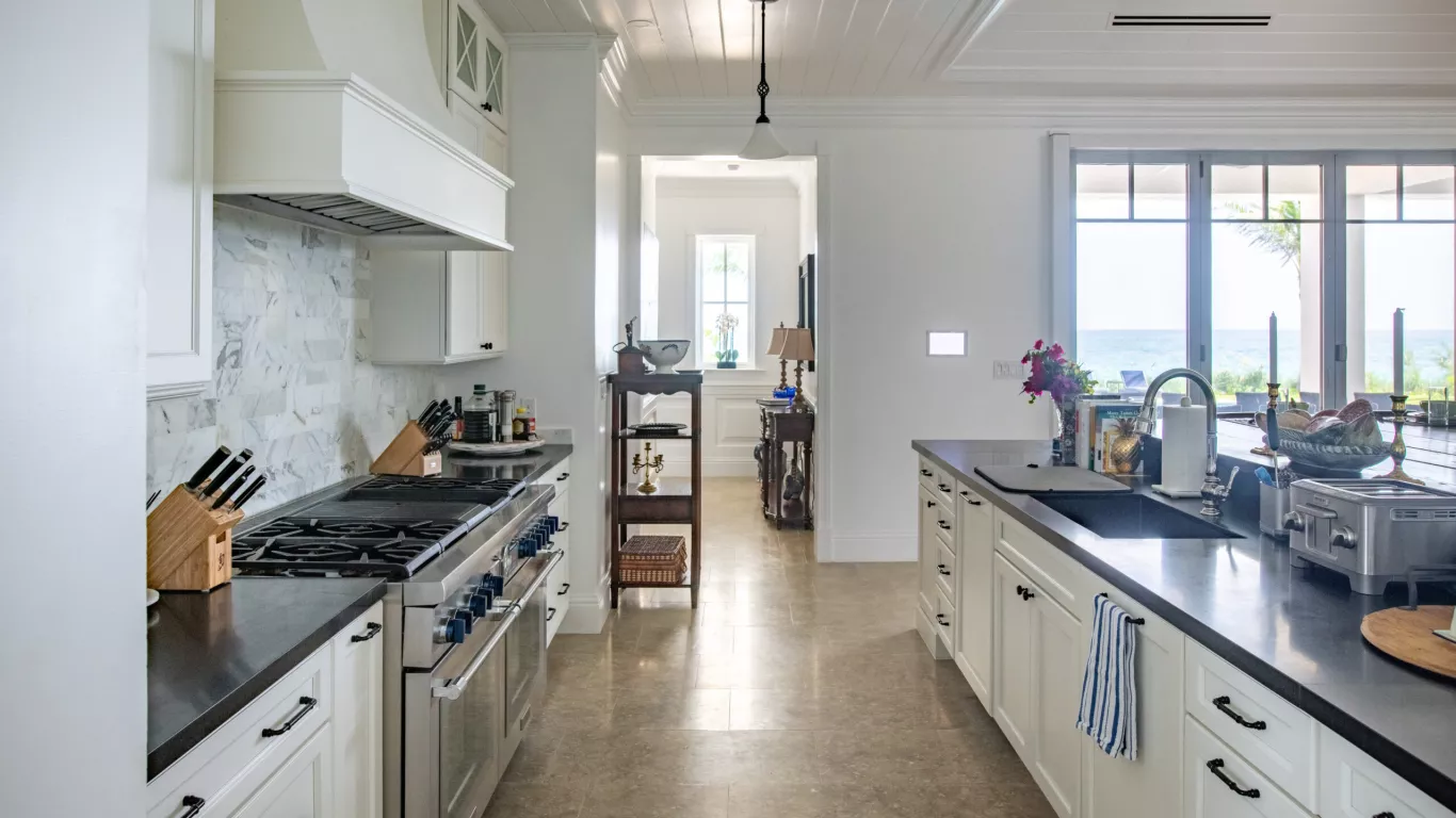 Snaresbrook Manor | Bahamas