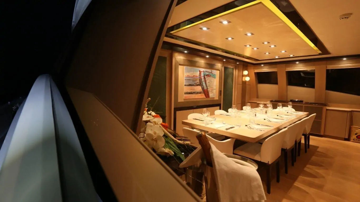 Yacht AK Royalty 135 | Yachts