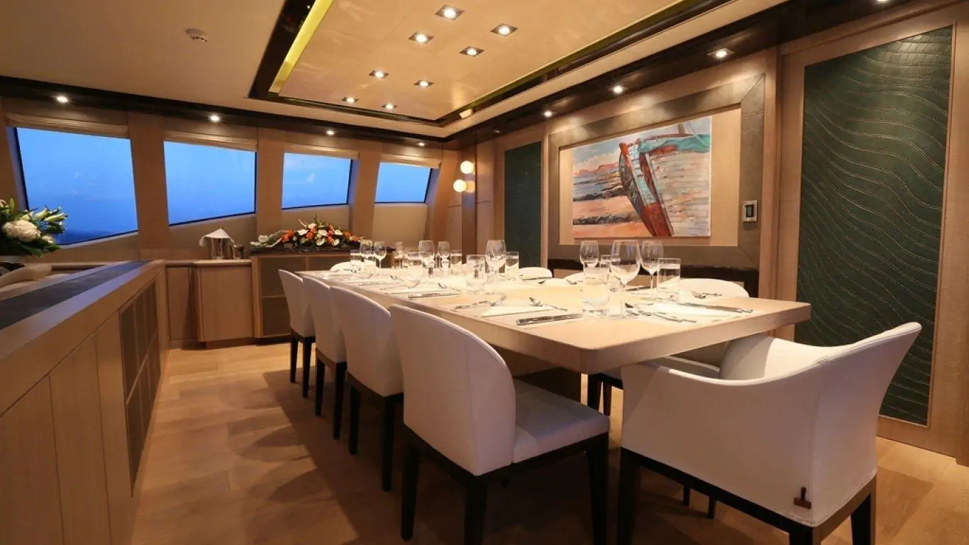 Yacht AK Royalty 135 | Yachts