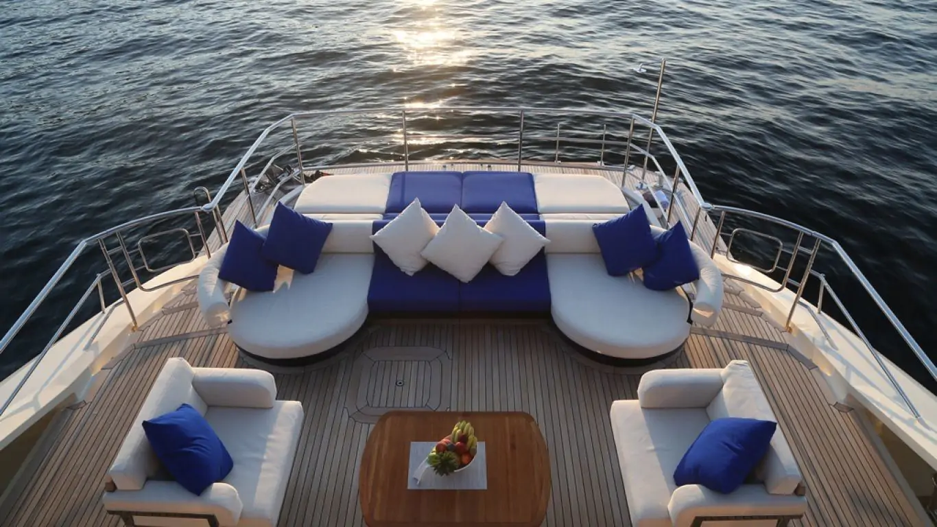 Yacht AK Royalty 135 | Yachts
