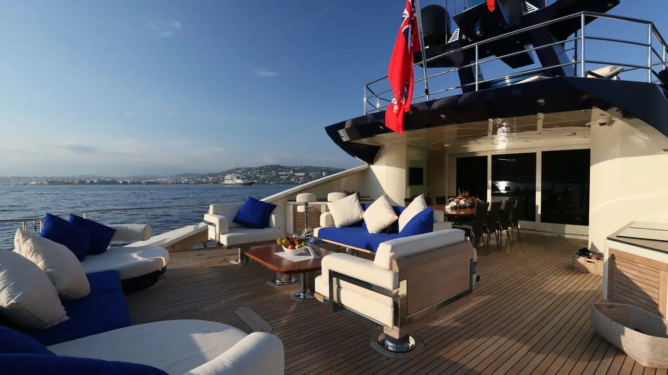 Yacht AK Royalty 135 | Yachts
