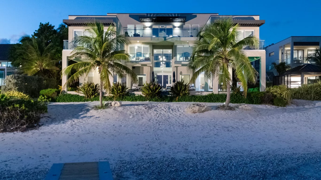 The Grand Palm Residence | Cayman Islands
