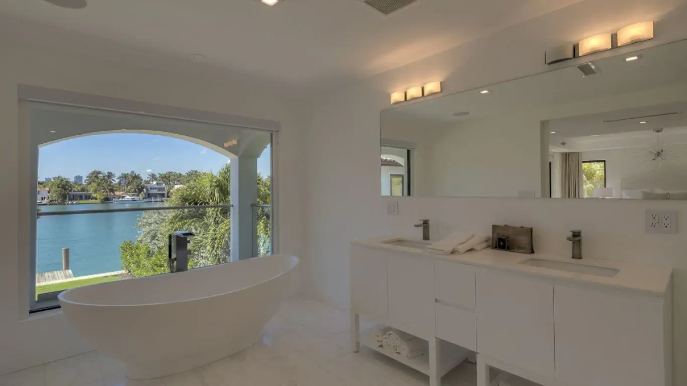 Villa Trinity | Miami