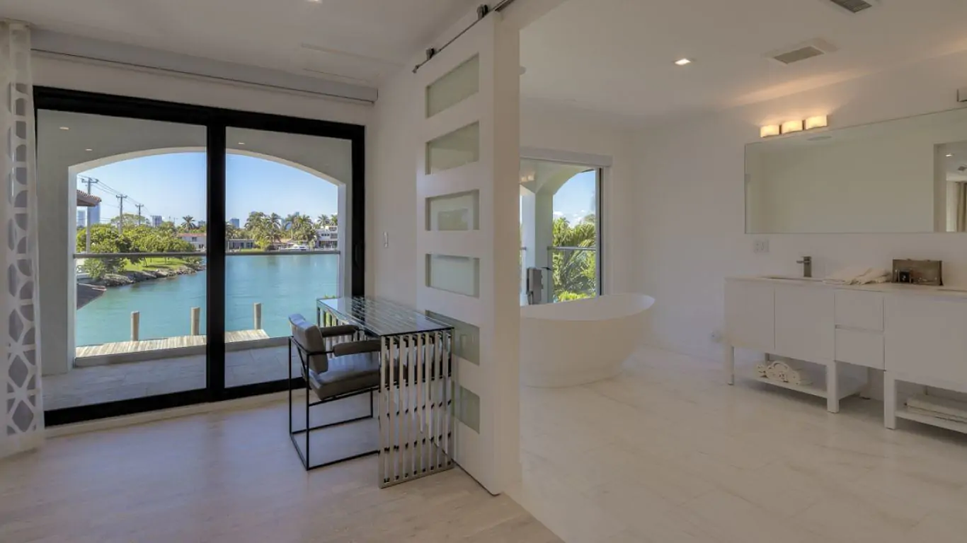 Villa Trinity | Miami