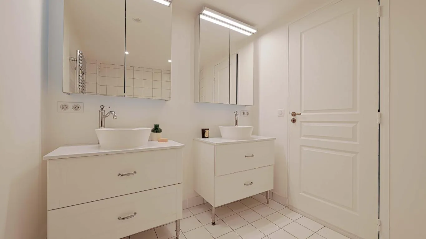 Apartment Charles | Paris
