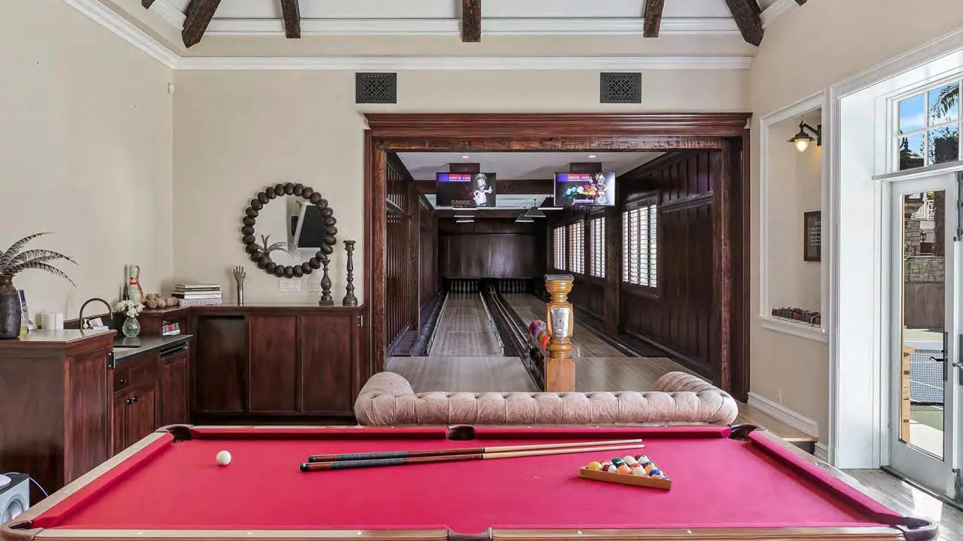 Villa Antonina | Los Angeles