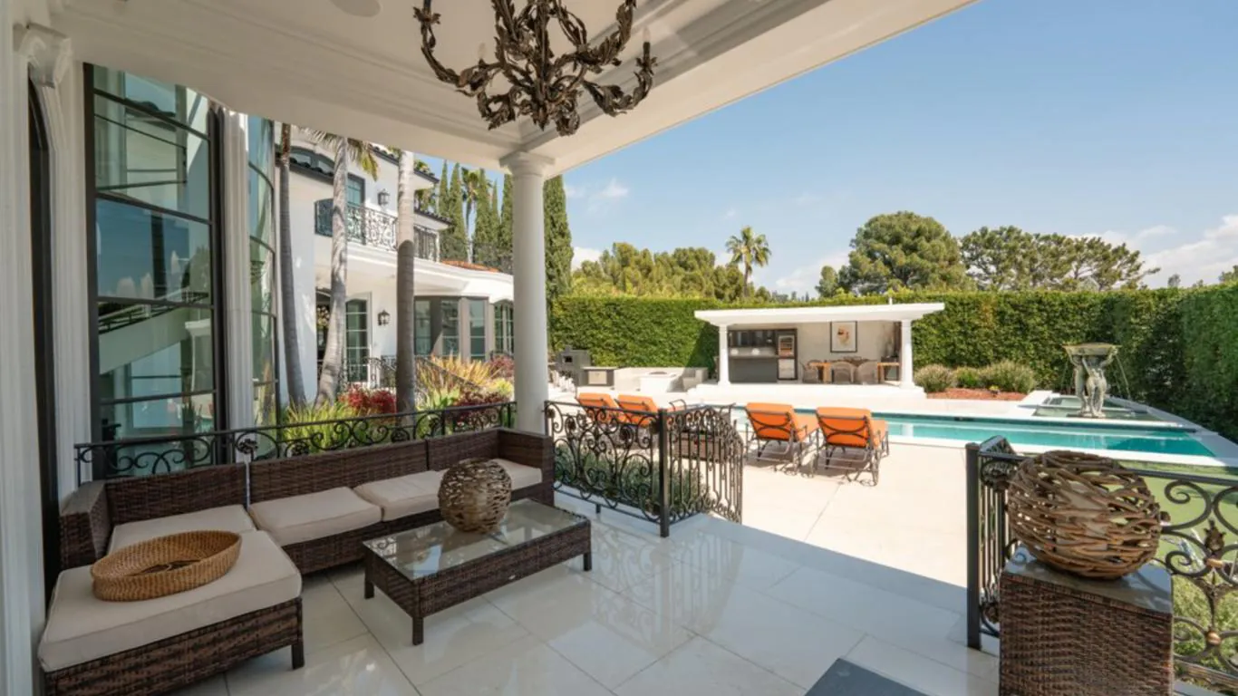 Villa Claire | Los Angeles