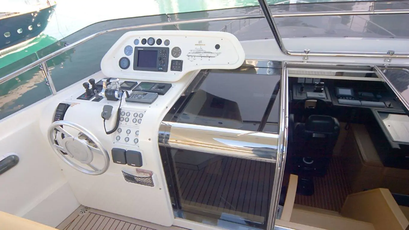 Yacht Aquaholic 97 | Yachts