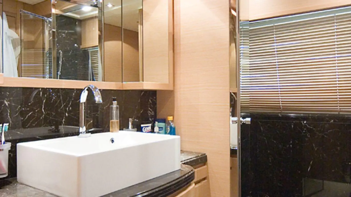 Yacht Aquaholic 97 | Yachts