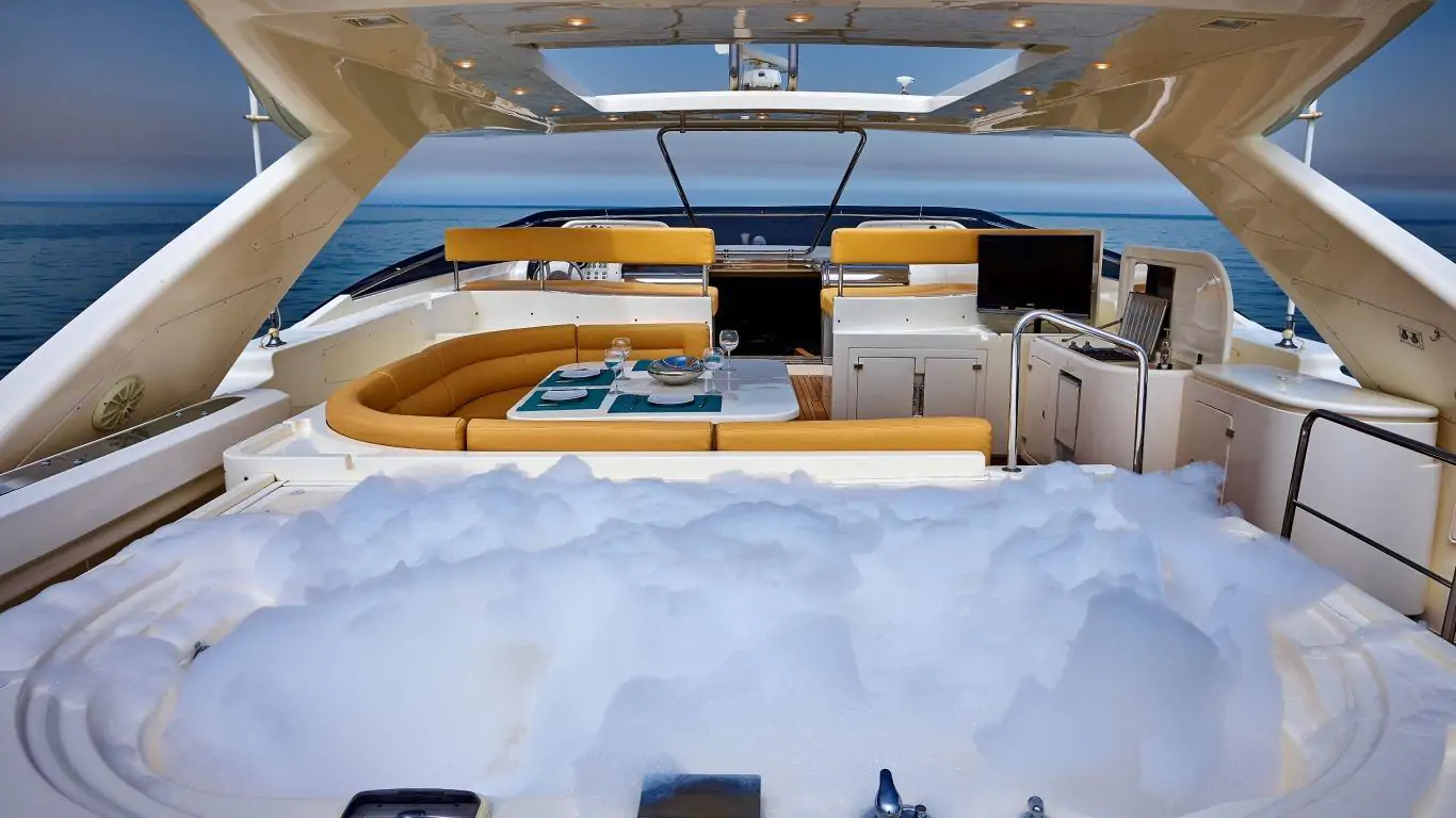 Yacht Aquaholic 97 | Yachts