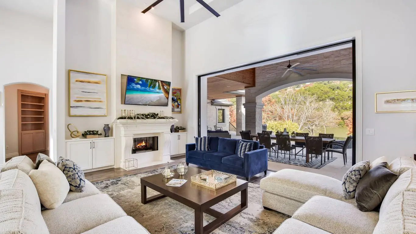 Villa Natali | Austin