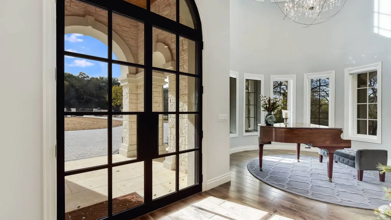 Villa Natali | Austin