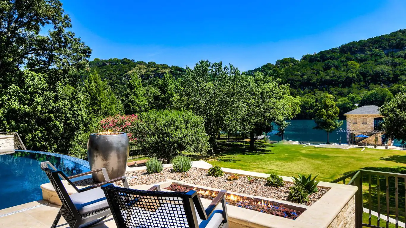 Villa Natali | Austin