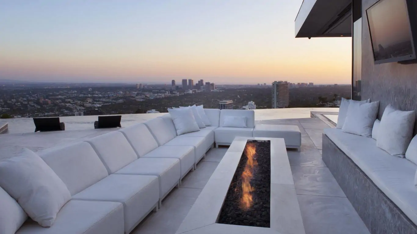 Villa Venus | Los Angeles