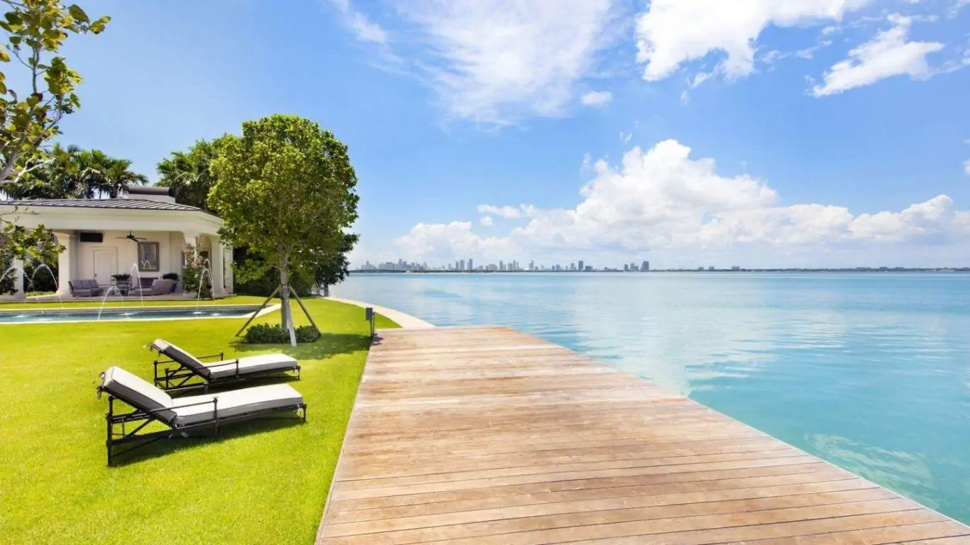 Villa Siren | Miami