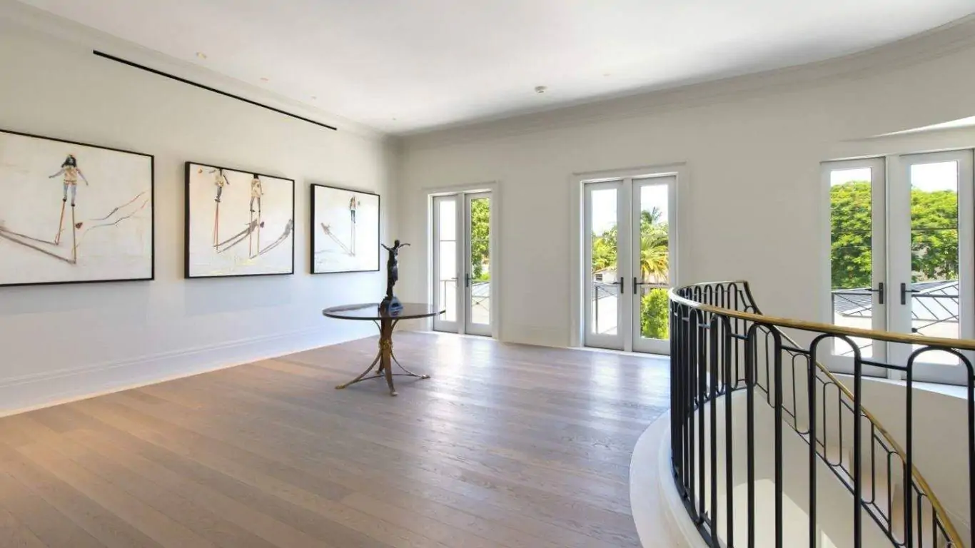 Villa Siren | Miami
