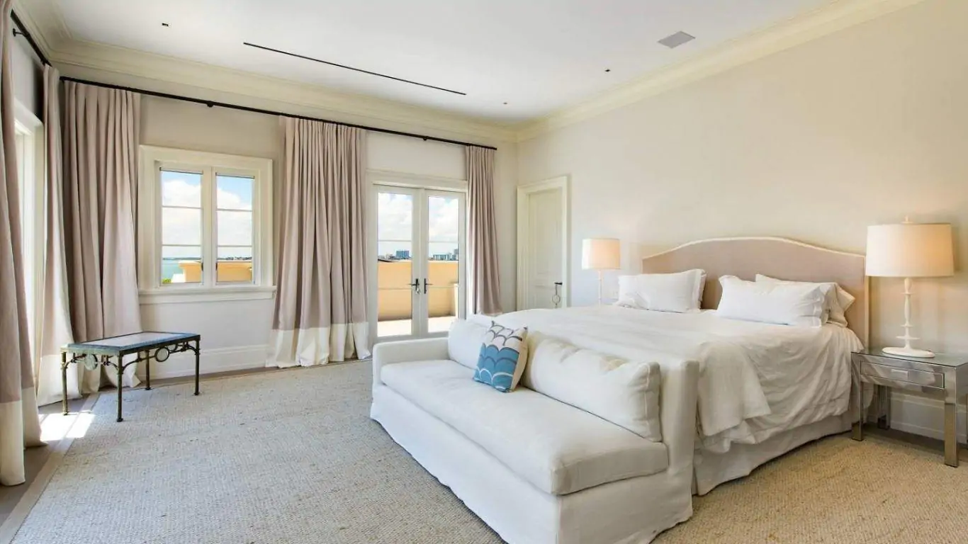 Villa Siren | Miami