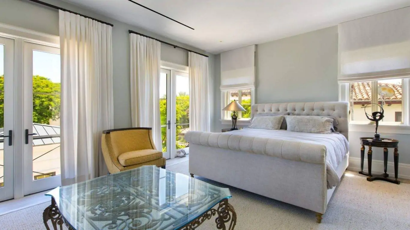 Villa Siren | Miami