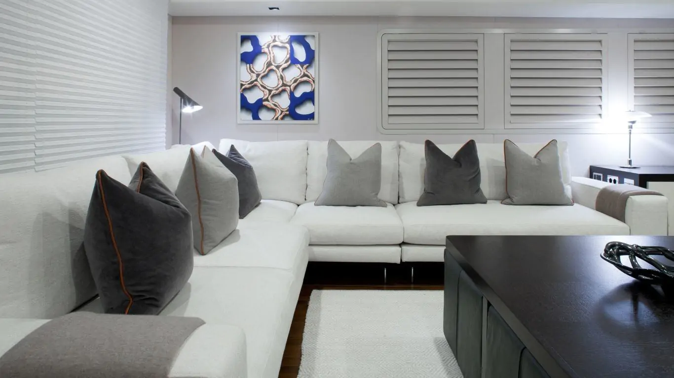 Yacht Mirage 173 | Yachts