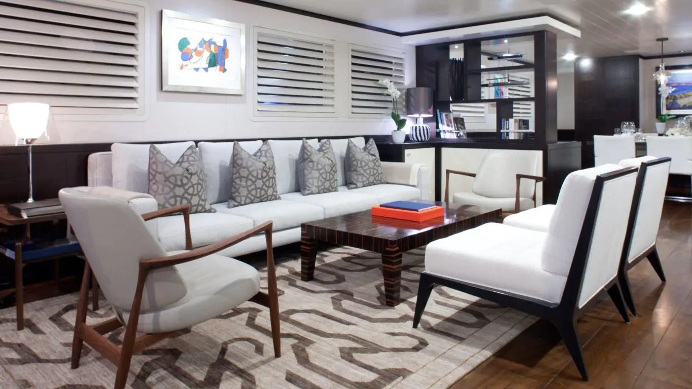 Yacht Mirage 173 | Yachts