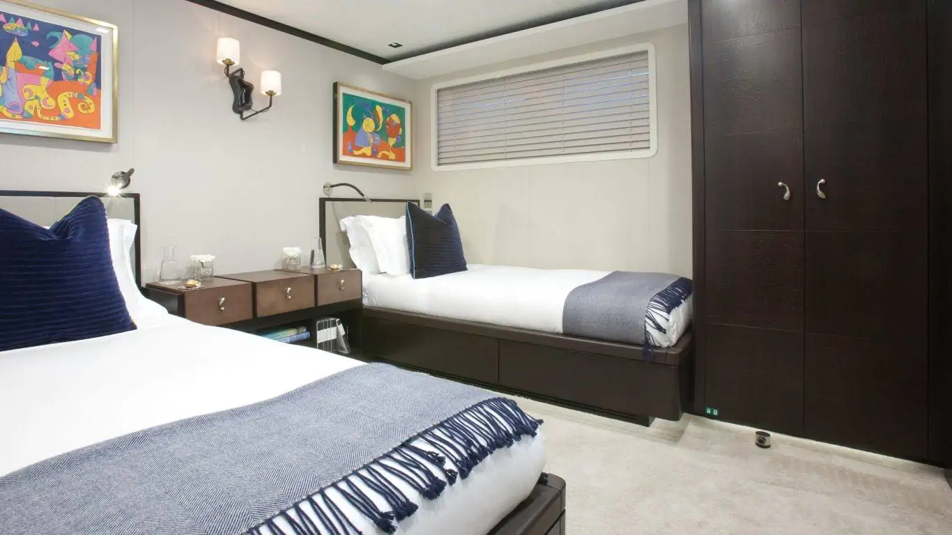 Yacht Mirage 173 | Yachts