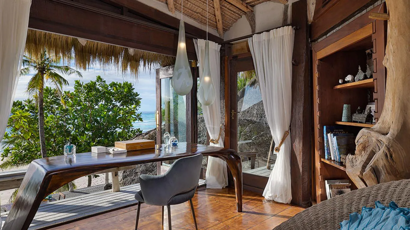 North Island | Indian Ocean Islands