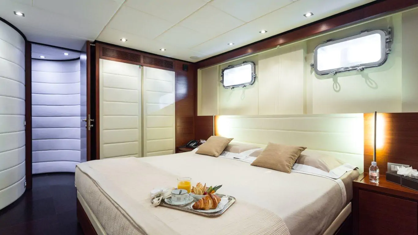Yacht ANNAMIA 141 | Yachts