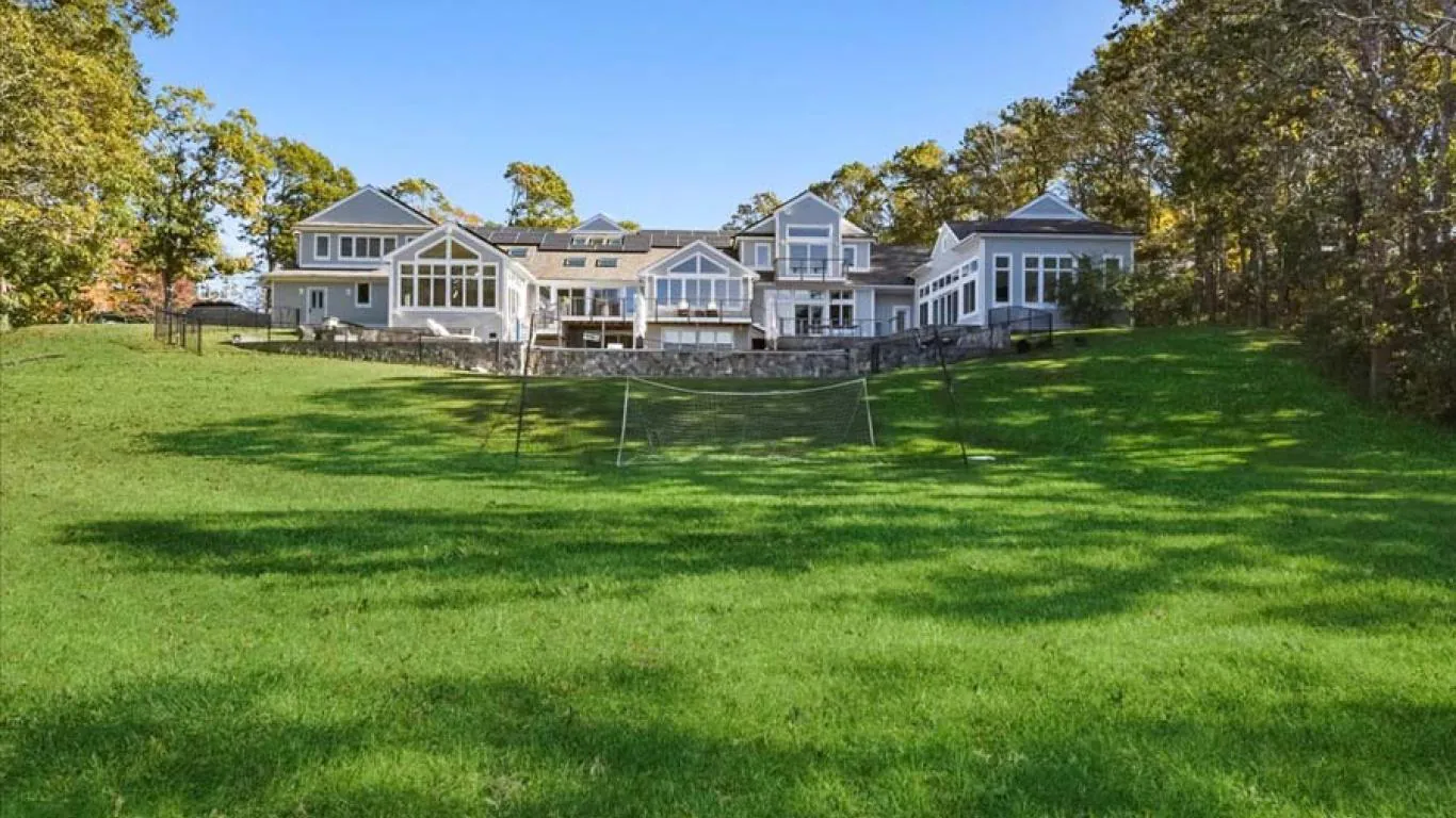 Villa Everly | Cape Cod