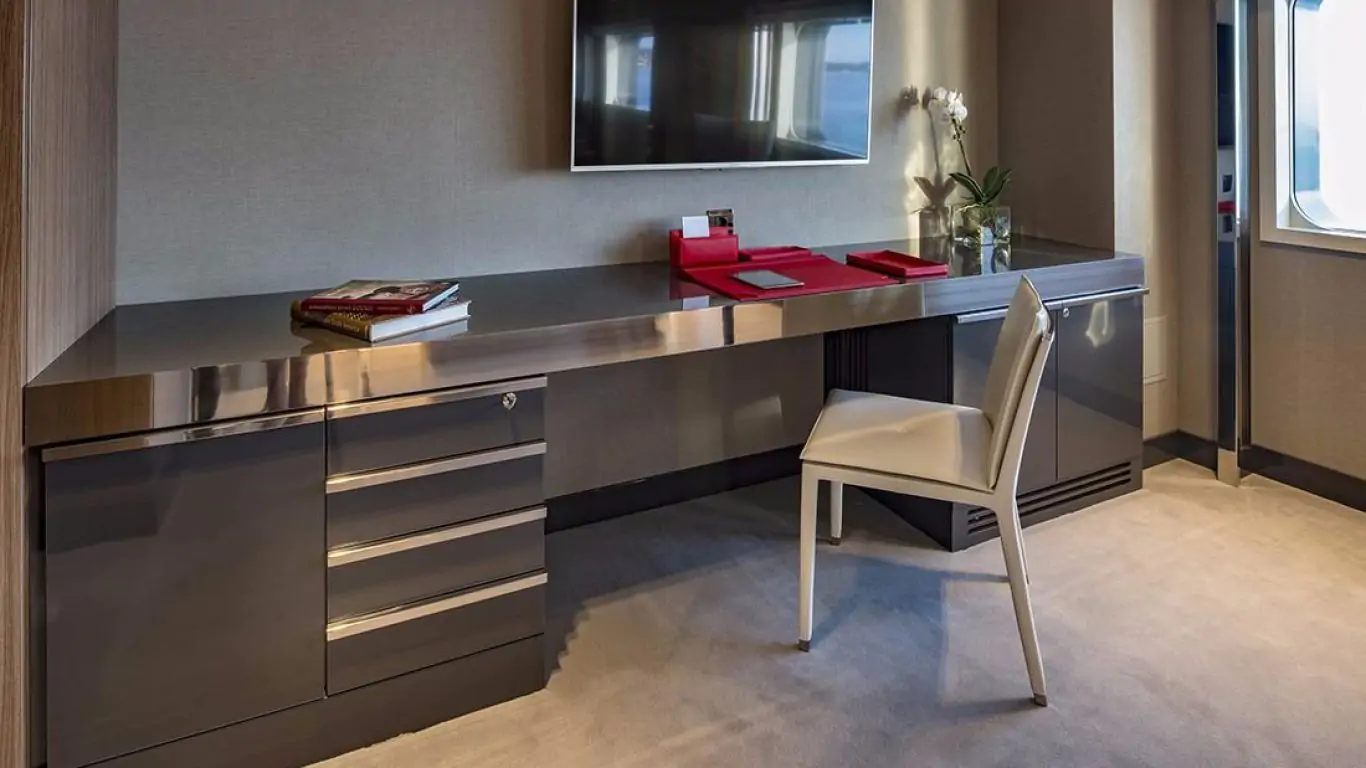 Yacht Serenity 237 | Yachts