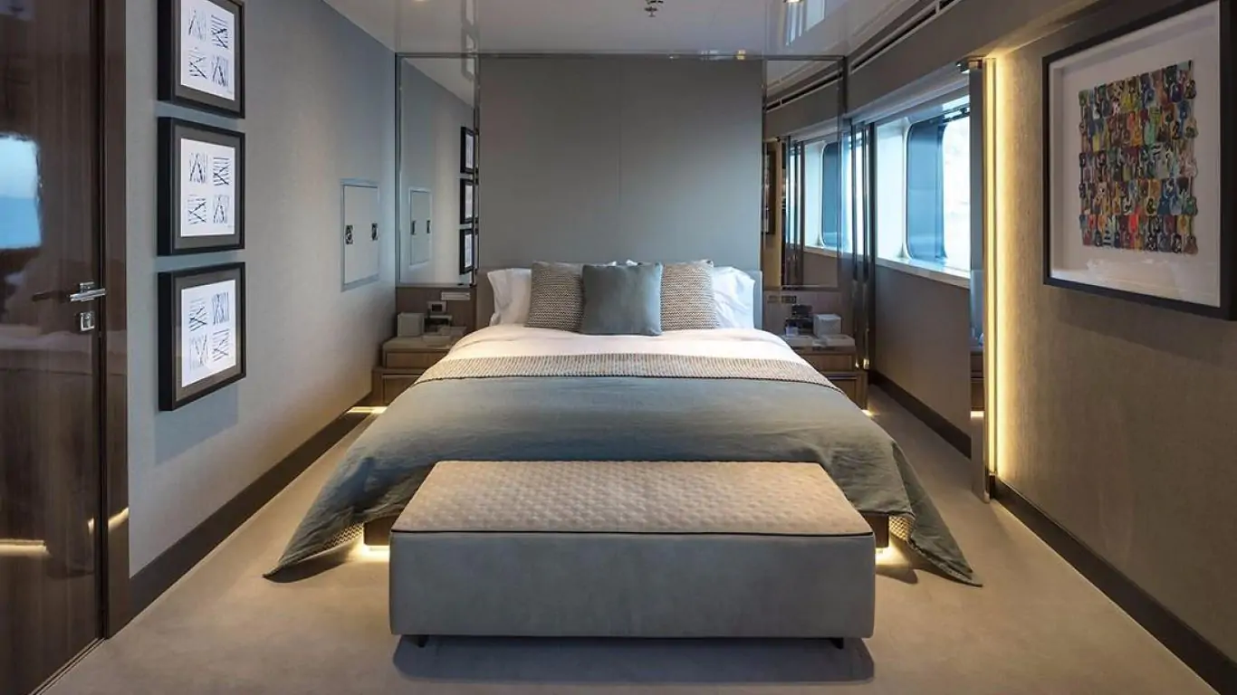 Yacht Serenity 237 | Yachts