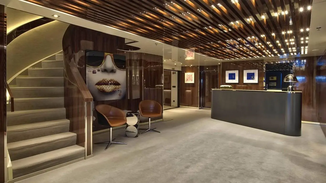 Yacht Serenity 237 | Yachts